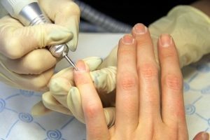 Чем лечится в домашних условиях грибок ногтей на ногах и руках