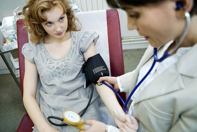 Низкое давление у подростка: что делать, причины