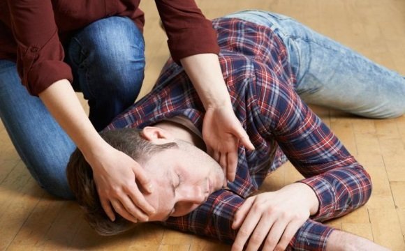 Судороги в ногах причины и обморок - Лечение обмороков