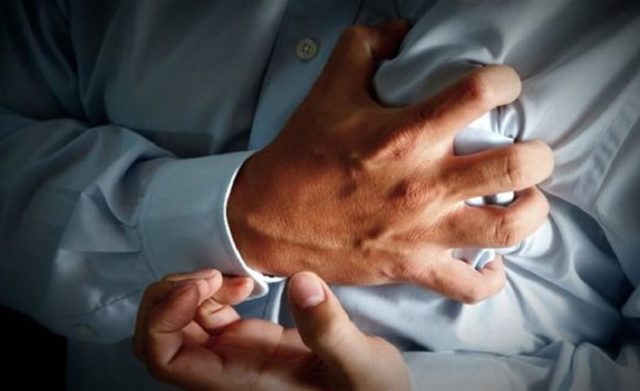 Перестает болеть сердце после алкоголя. Что нужно делать при сердечных болях после алкоголя. После алкоголя болит сердце? Возможные причины и методы лечения