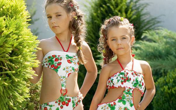 Как начинаются месячные в первый раз. Первые месячные – как себя вести и что делать?