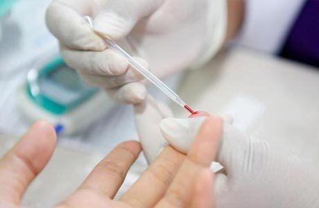 Эритроциты в крови повышены: причины, последствия и профилактика