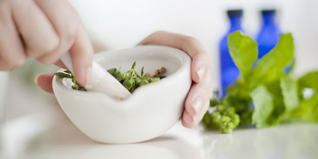 Препараты и народные средства для разжижения крови при варикозе