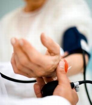 Давление 100 на 70: причины и лечение