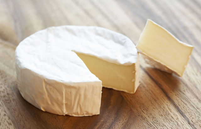 Сыр с плесенью — польза и вред любимого продукта