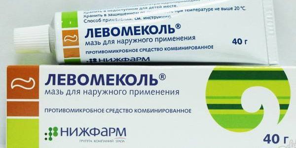 Анальные трещины при геморрое: лечение, свечи, мазь
