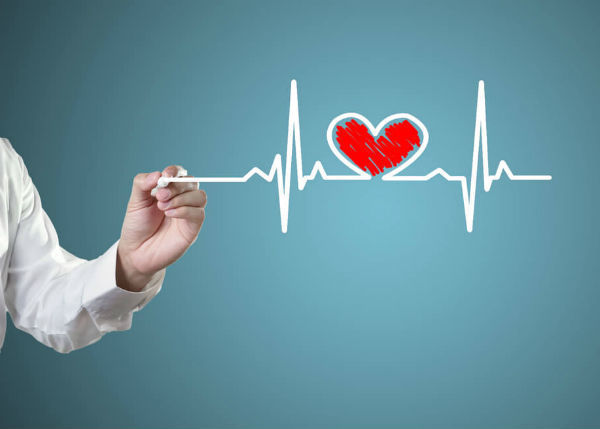 Сильное сердцебиение: причины, что делать
