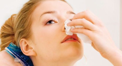 Почему идёт кровь из носа у взрослого человека. Причины и лечение народными средствами