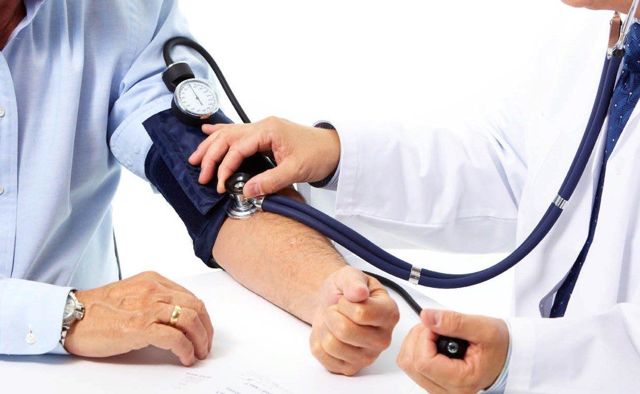 Как мерить давление утром • Как вылечить гипертонию