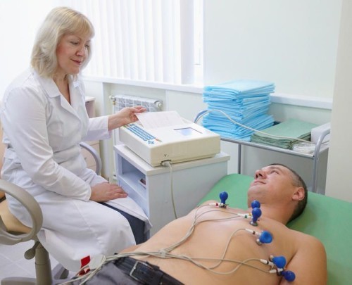 Пульс 120 ударов в минуту: что делать, причины, лечение