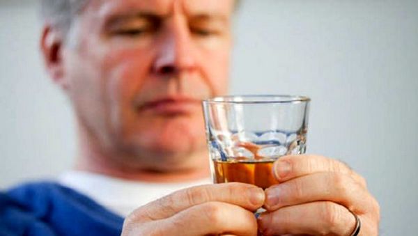 Повышает или понижает давление алкоголь - влияние спиртного