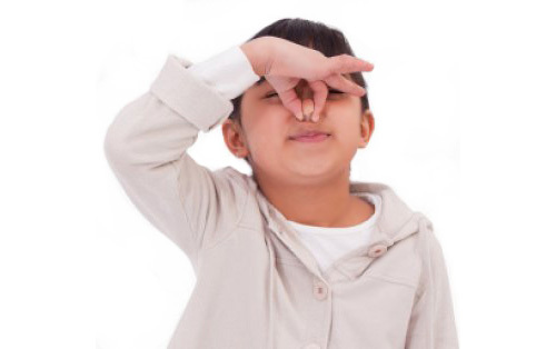 Почему идёт кровь из носа у взрослого человека. Причины и лечение народными средствами