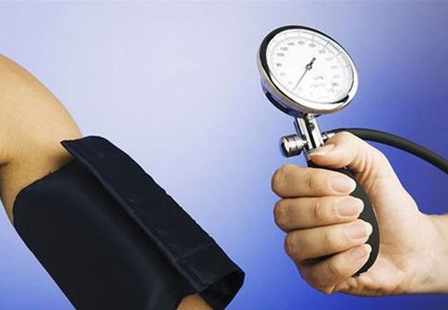 Давление человека - норма по возрасту, какое артериальное давление считается нормальным для человека?