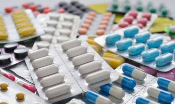 Красные сосуды в глазах - причины и чем лечить