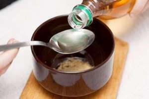 Яблочный уксус при варикозе: как и зачем принимать?