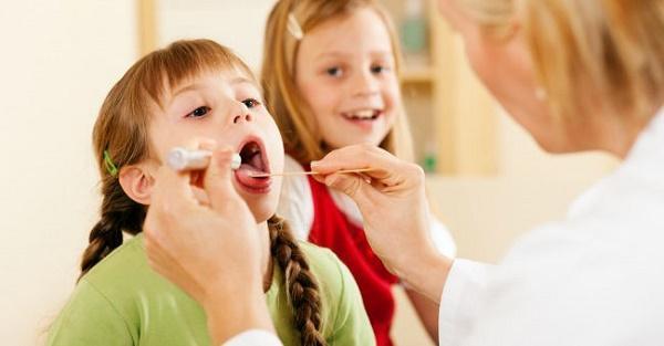 Паратонзиллярный абсцесс: лечение, фото, симптомы