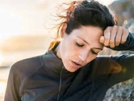 Одышка при ходьбе: причины, лечение и профилактика