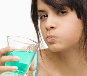 Как Избавиться от Кровоточивости Десен: 6 Способов Терапии