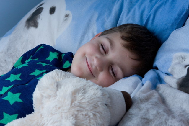 Аллергия на пыль у ребенка: симптомы, причины, лечение