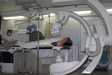 Аневризма брюшной аорты - операция и эндопротезирование