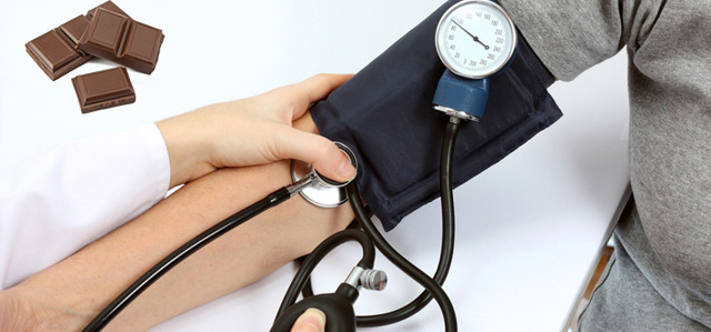 Шоколад повышает или понижает давление при гипертонии