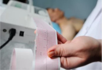 Давление 140 на 100: нужно ли сбивать и в каких случаях опасно