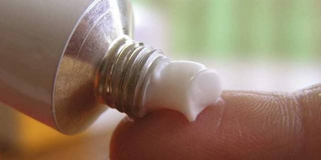 Кровь из прямой кишки: на что стоит обратить внимание