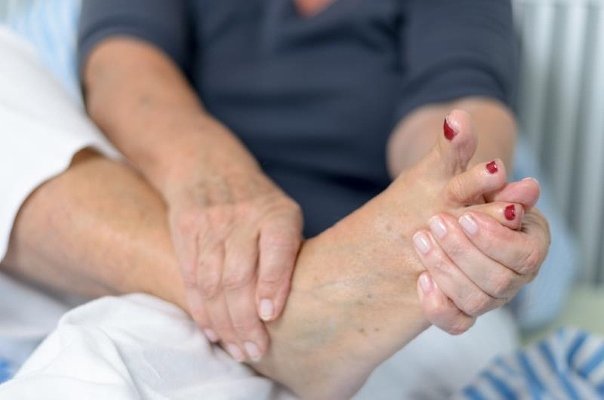 Правила ухода за стопами при сахарном диабете
