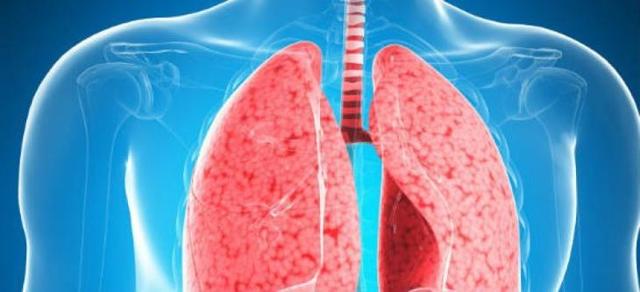 Чувство жжение в грудной клетке посередине: причины боли, что делать?