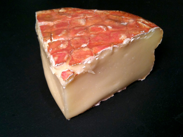 Сыр с плесенью — польза и вред любимого продукта