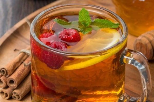 Малина повышает или понижает давление?