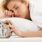 Пониженный сахар в крови симптомы у женщин: признаки и причины