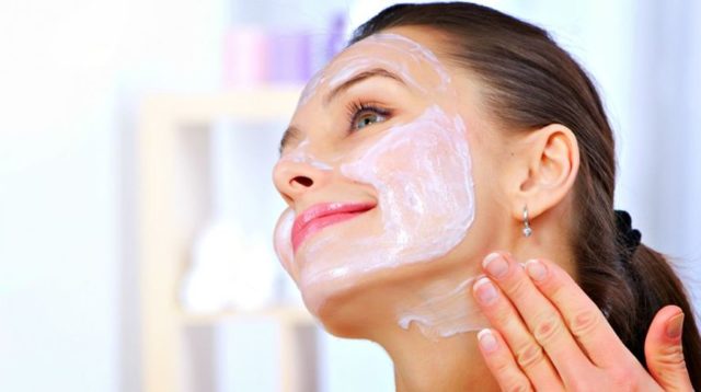 Увлажняющие маски для лица в домашних условиях: ТОП-11 рецептов
