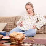 Бронхит при беременности, чем и как производить лечение у беременных на 1,2,3 триместре. Можно ли антибиотики на ранних сроках и последствия заболевания на начальных сроках беременности