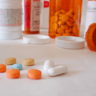 Звон в ушах слева и справа: причины и лечение в домашних условиях, препараты (список лекарств)