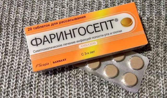 Гнойные пробки в горле (на миндалинах): как избавиться, причины их появления и фото