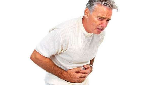 Изжога в горле: причины, симптомы, лечение