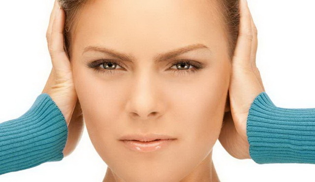 Отит среднего уха: симптомы и лечение у взрослых в домашних условиях